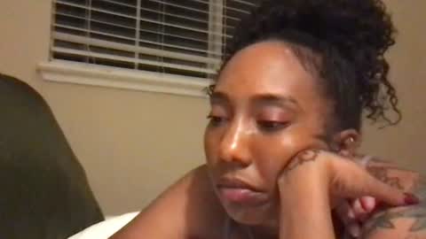 Snapshot of juicijazzi chatting on 11.12.25 juicijazzi online show from 11.12.25