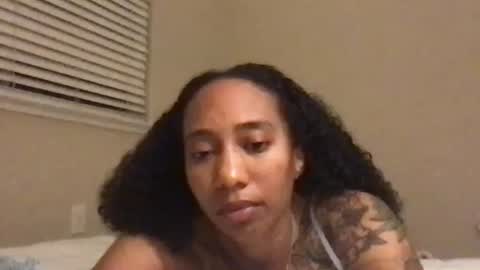 Snapshot of juicijazzi chatting on 11.16.25 juicijazzi online show from 11.16.25