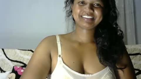 Snapshot of juicy_pretty chatting on 03.31.26 stellah online show from 03.31.26