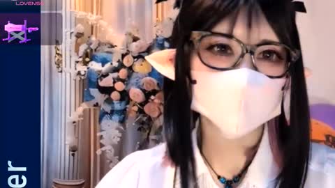 Snapshot of juicy_sayo_tanaka chatting on 10.20.25 Sayo Tanaka online show from 10.20.25