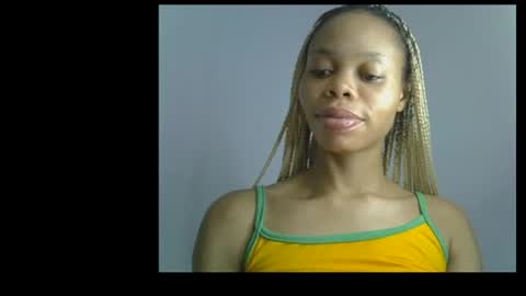 Snapshot of juicy_slut0 chatting on 06.13.26 Champaign online show from 06.13.26