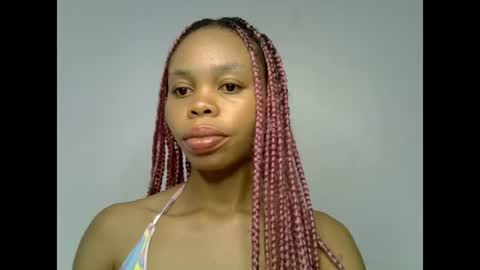Snapshot of juicy_slut0 chatting on 07.15.26 Champaign online show from 07.15.26