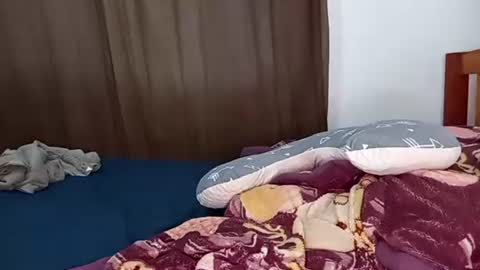 Snapshot of juicybooty_001 chatting on 12.14.24 Sweetass online show from 12.14.24