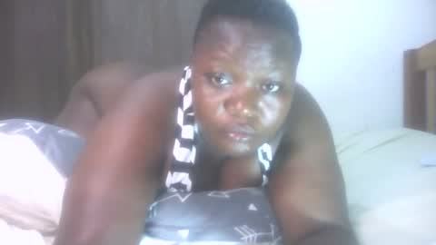 Snapshot of juicybooty_001 chatting on 01.17.25 Sweetass online show from 01.17.25