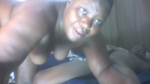 Snapshot of juicybooty_001 chatting on 01.24.25 Sweetass online show from 01.24.25