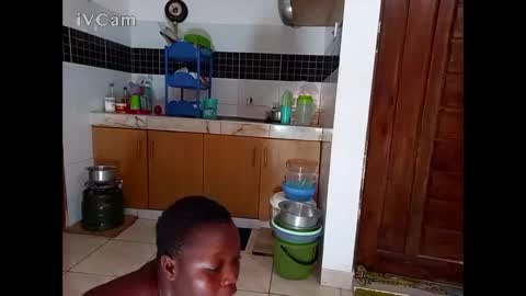 Snapshot of juicybooty_001 chatting on 01.31.25 Sweetass online show from 01.31.25