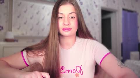 Snapshot of juicyhelenx chatting on 10.12.25 Elena online show from 10.12.25