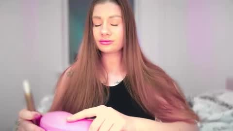 Elena online show from 11.20.25