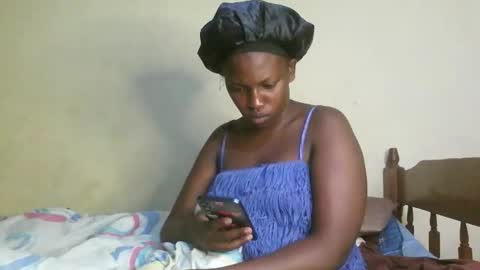 Snapshot of juicyicequeen chatting on 10.08.25 juicyicequeen online show from 10.08.25