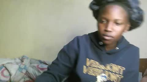 Snapshot of juicyicequeen chatting on 10.08.25 juicyicequeen online show from 10.08.25