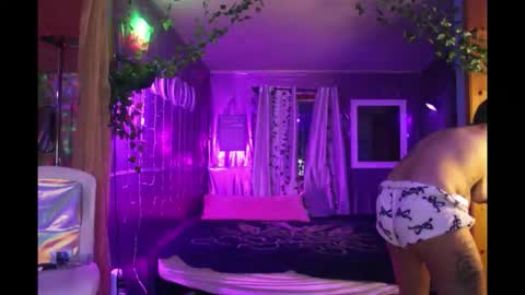 Snapshot of juicyjayxxx69 chatting on 11.08.25 juicyjayxxx69 online show from 11.08.25