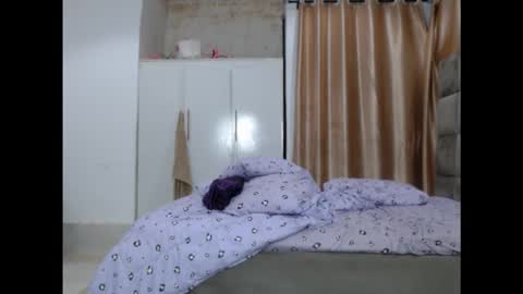 juicyxxxboobs online show from 12.22.25