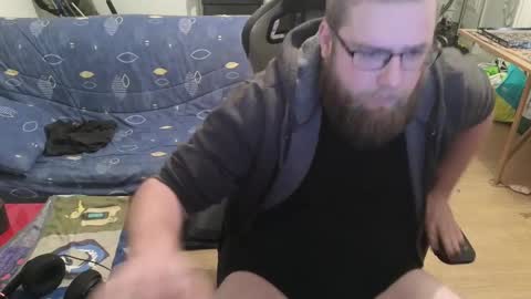 Snapshot of julcs chatting on 01.23.25 Julcs online show from 01.23.25