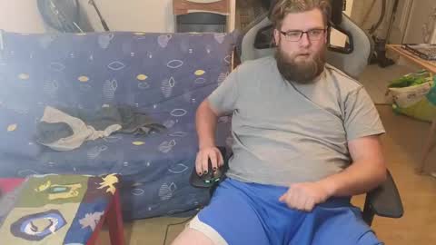 Snapshot of julcs chatting on 01.25.25 Julcs online show from 01.25.25