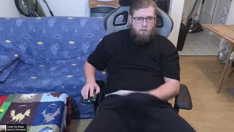 Snapshot of julcs chatting on 02.17.25 Julcs online show from 02.17.25