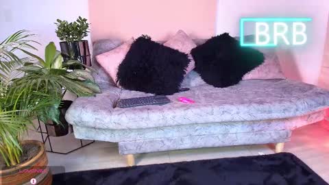 Jules and Gia online show from 01.11.26