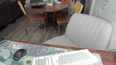 Snapshot of julesmedstudent chatting on 02.26.26 Jules online show from 02.26.26