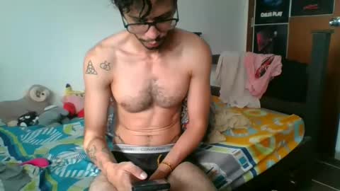 Snapshot of julfigo chatting on 12.28.24 Julfigo online show from 12.28.24