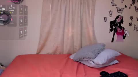 Snapshot of juli_castillos chatting on 01.06.25 Juli online show from 01.06.25