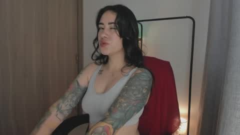 Snapshot of juli_hairy chatting on 05.05.26 Juli Modelo Independiente online show from 05.05.26