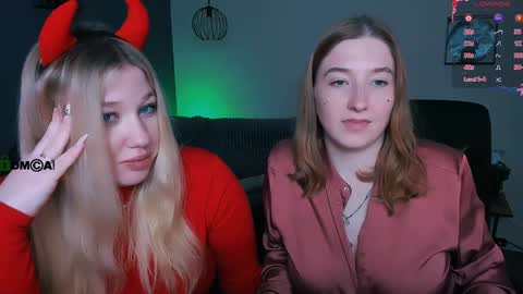 juli kisss online show from 02.01.25