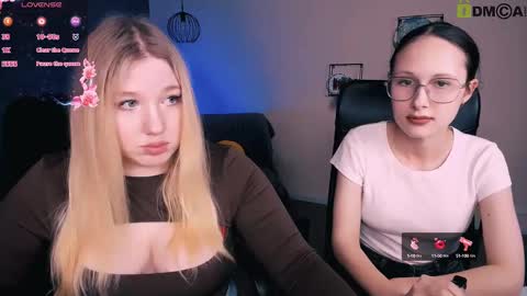 juli kisss online show from 03.08.25