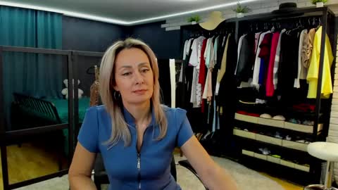 Snapshot of julia__cherry_ chatting on 05.01.26 julia__cherry_ online show from 05.01.26