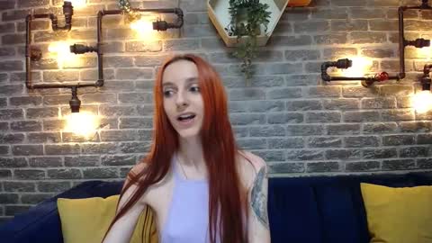 Snapshot of julia__jae chatting on 10.15.25 JuliaJae online show from 10.15.25