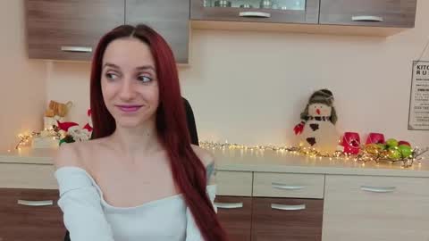 JuliaJae online show from 12.14.25