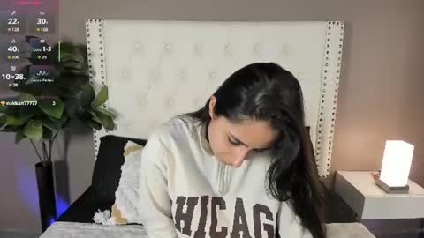 Snapshot of julia_martinezz_ chatting on 07.20.26 J U L IA M A R T I N E Z online show from 07.20.26