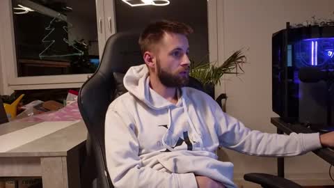 julia_official online show from 01.11.26