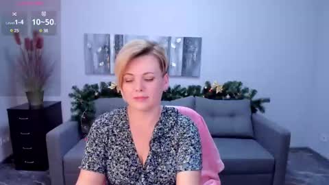 Julia online show from 01.04.25