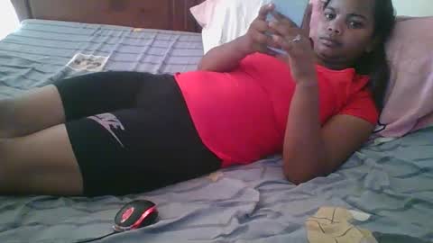 juliah02 online show from 02.26.25