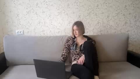 Kate online show from 03.31.26