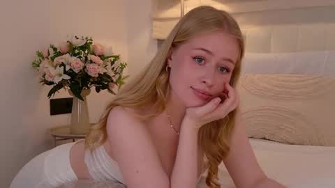 JuliaJae1 online show from 04.22.26