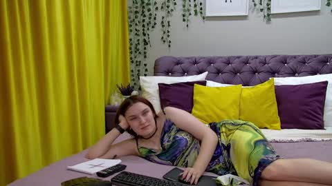 Snapshot of juliajeff chatting on 03.11.25 JuliaJeff online show from 03.11.25