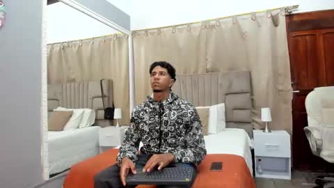 julian billy online show from 01.04.25