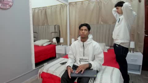 julian billy online show from 02.04.25