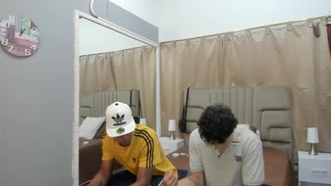 julian billy online show from 02.10.25