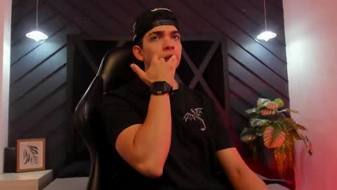 Snapshot of julian_mercier chatting on 01.19.26 JULIAN online show from 01.19.26