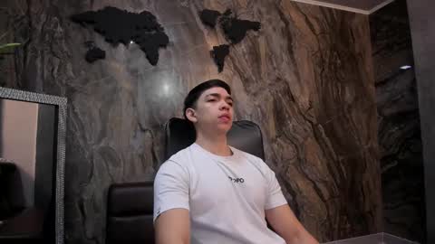 Snapshot of julian_mercier chatting on 02.18.26 JULIAN online show from 02.18.26