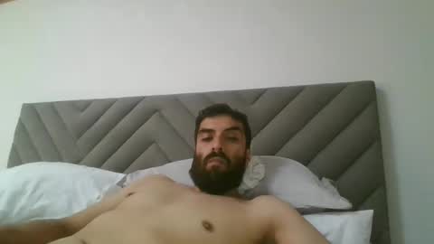 Snapshot of julian_patino chatting on 02.23.25 julian_patino online show from 02.23.25