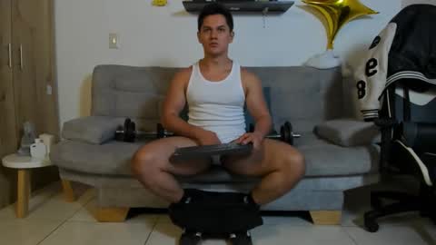 julian_wallace online show from 09.30.25