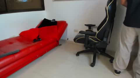 julian_wallace online show from 02.28.26