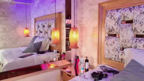 juliana_mendez25 online show from 10.15.25