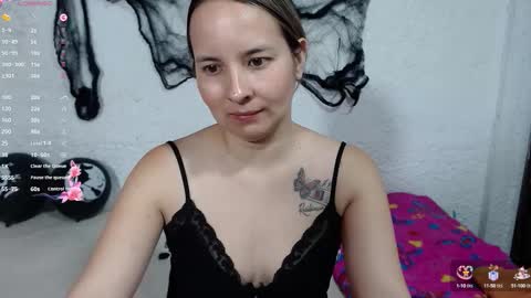 Juli online show from 10.11.25