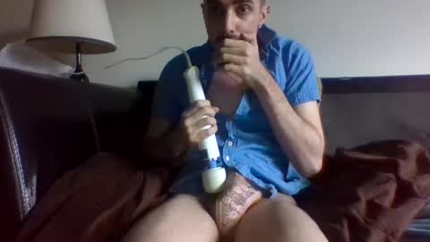 Snapshot of julianjj2001 chatting on 12.17.24 julianjj2001 online show from 12.17.24