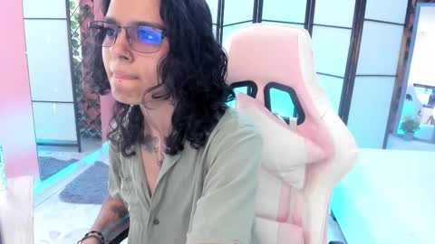 Snapshot of julianne_7 chatting on 02.23.26 julianne_7 online show from 02.23.26