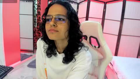 Snapshot of julianne_7 chatting on 02.24.26 julianne_7 online show from 02.24.26