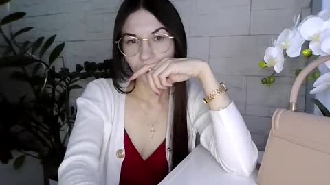 Snapshot of juliaorgasm chatting on 02.13.26 Julia online show from 02.13.26